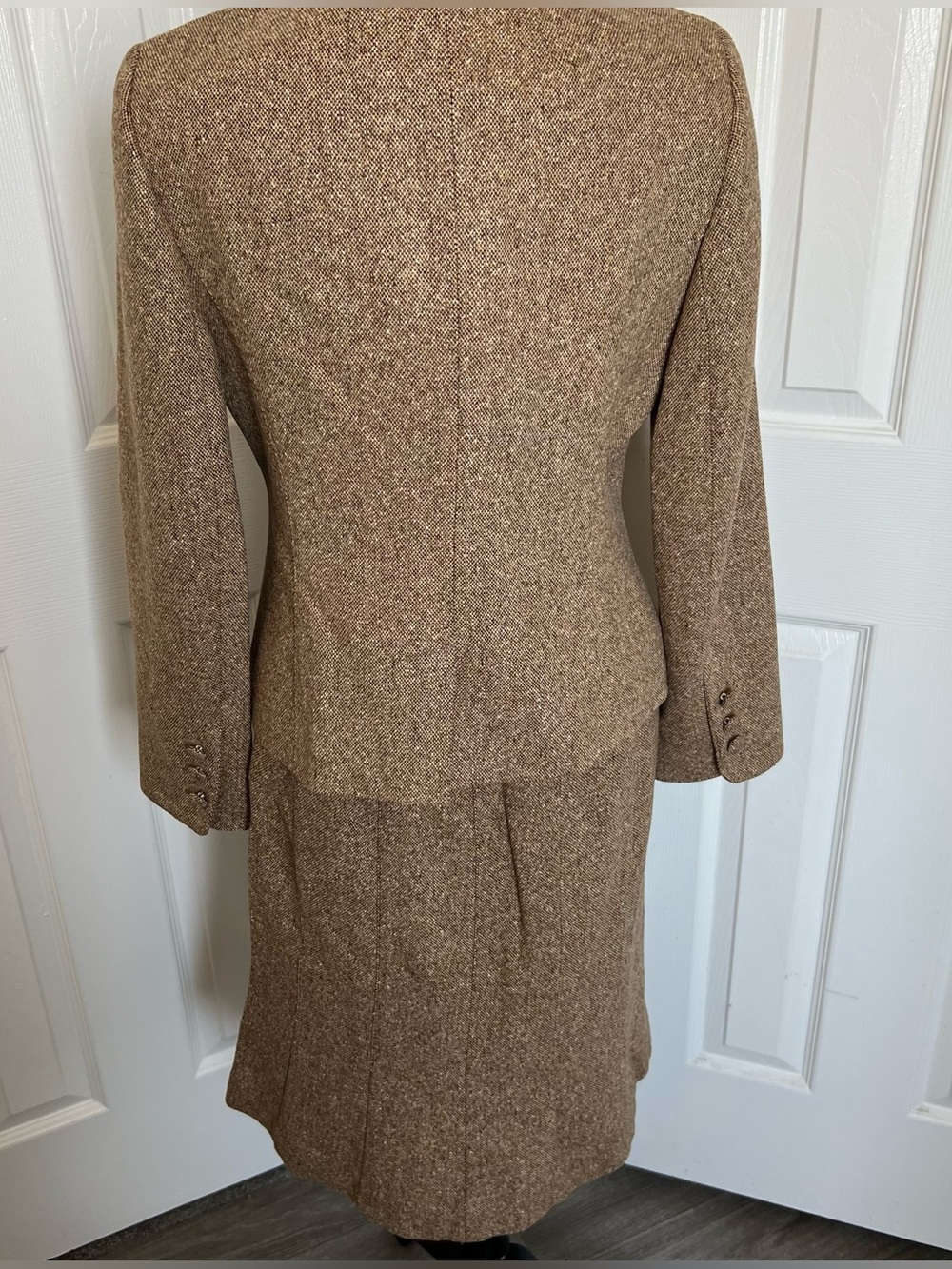 🍂 Vtg Ann Taylor Loft 2 pc Lined Brown Tweed Wool Skirt Suit w Belt Sz 8 Petite - Picture 10 of 13